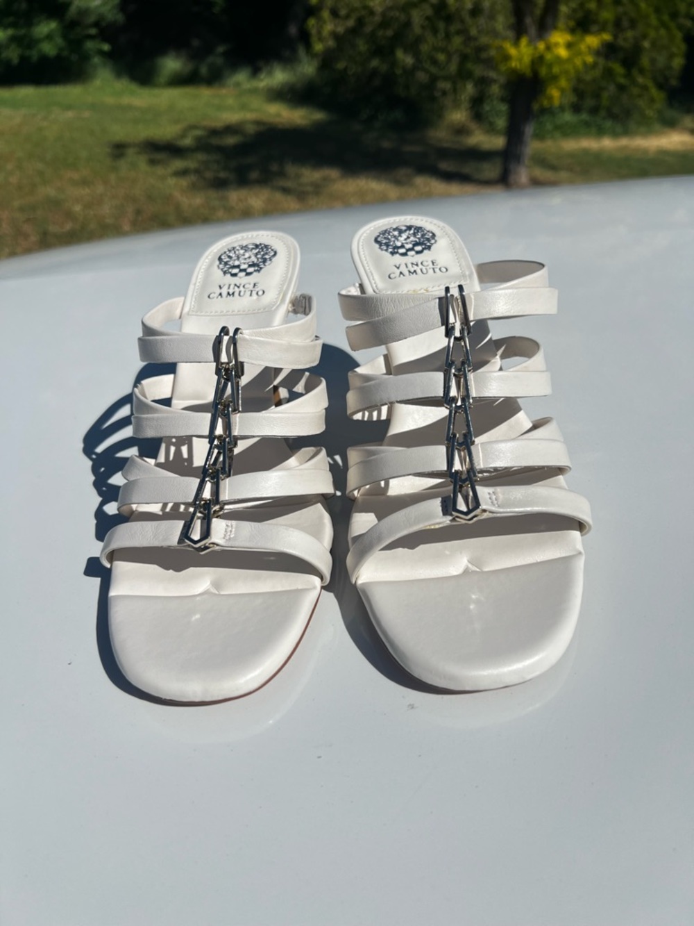 Vince Camuto White Strappy Chain-Accent Slide Mules - Picture 2 of 7